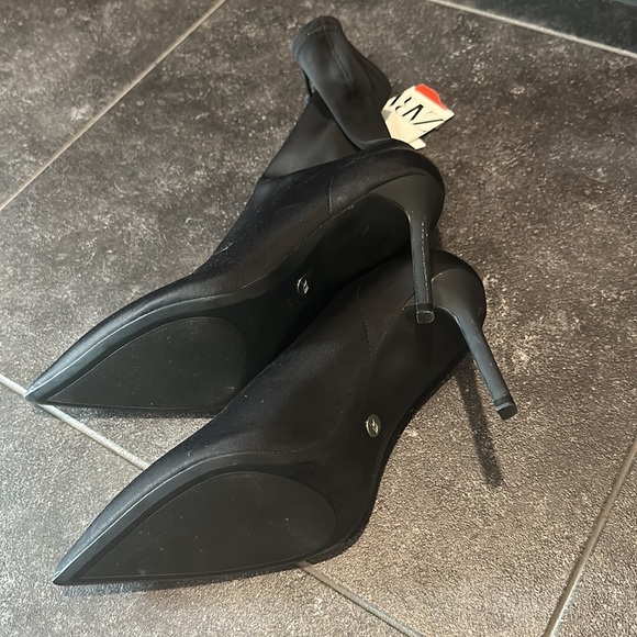 Zara never worn - Picture 2 of 2